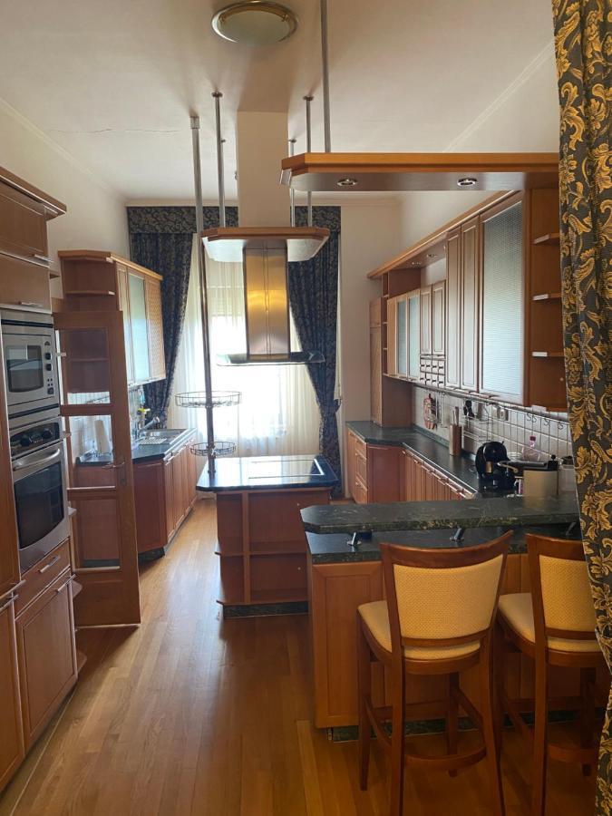 Sebivi Apartments Baroko & Family Poprad Exteriör bild
